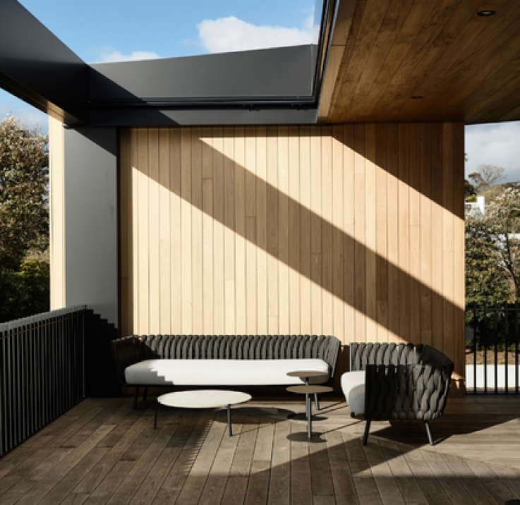 Sort terrasseolie Sort terrasseolie