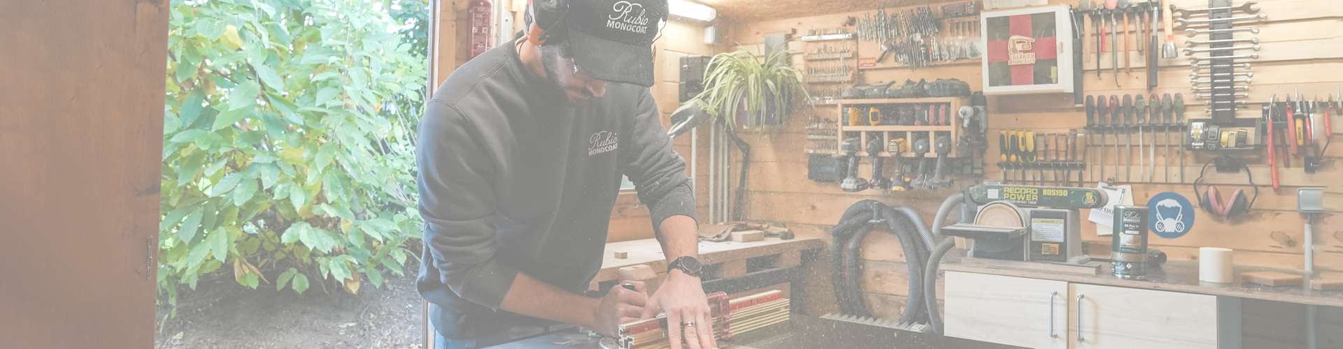 Træbehandling indendørs